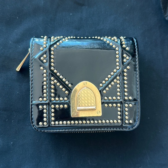 Black Dior Diorama Studded Wallet Patent Leather - Picture 2 of 10